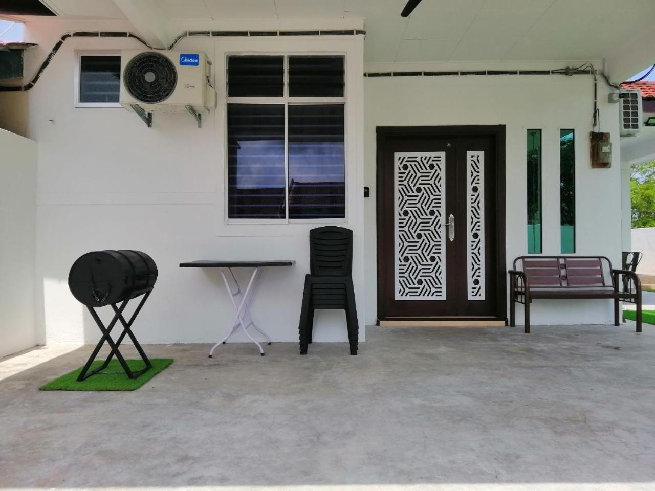 Casa261 Homestay Pd Порт-Диксон Экстерьер фото